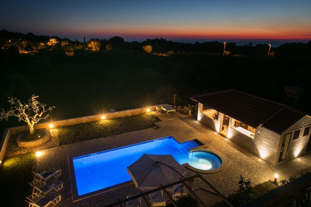 Holiday Home Luce Vitaljina Kültér fotó