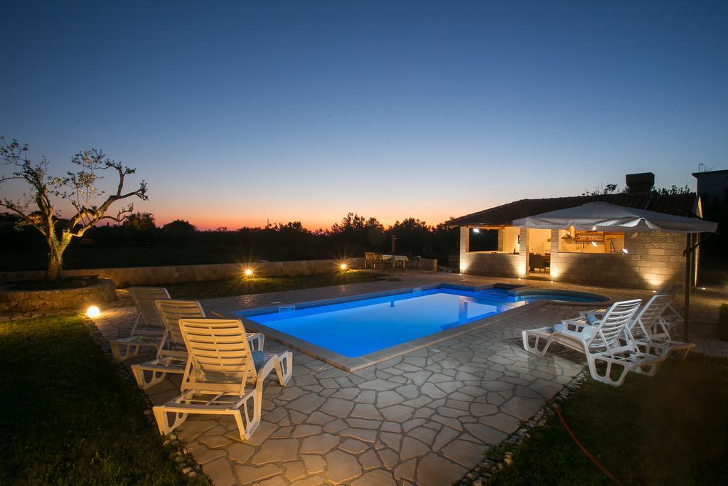 Holiday Home Luce Vitaljina Kültér fotó